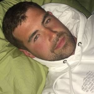 Meet your Posher, Derek